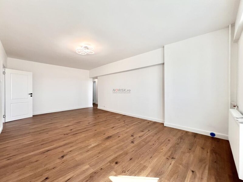 Trei camere parc Tineretului, Panoramic, 85 mp, 1991, etaj 5, metrou,