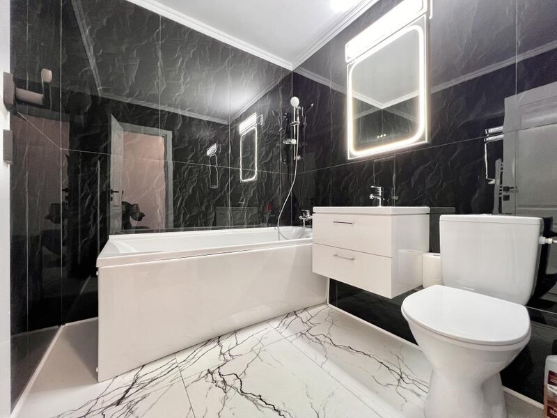 Trei camere parc Tineretului, Panoramic, 85 mp, 1991, etaj 5, metrou,