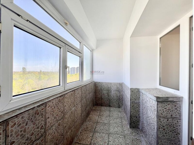 Trei camere parc Tineretului, Panoramic, 85 mp, 1991, etaj 5, metrou,